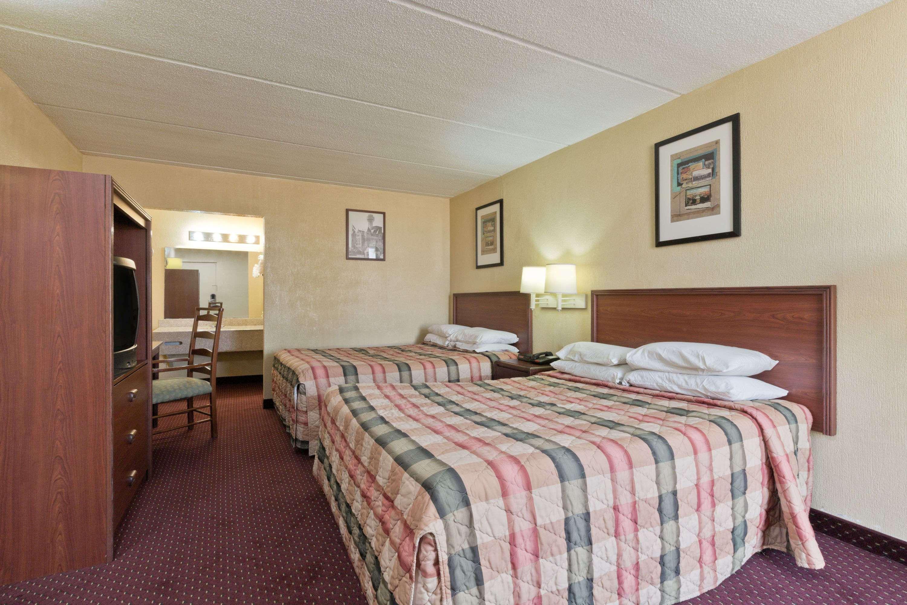 Knights Inn Brenham Eksteriør billede