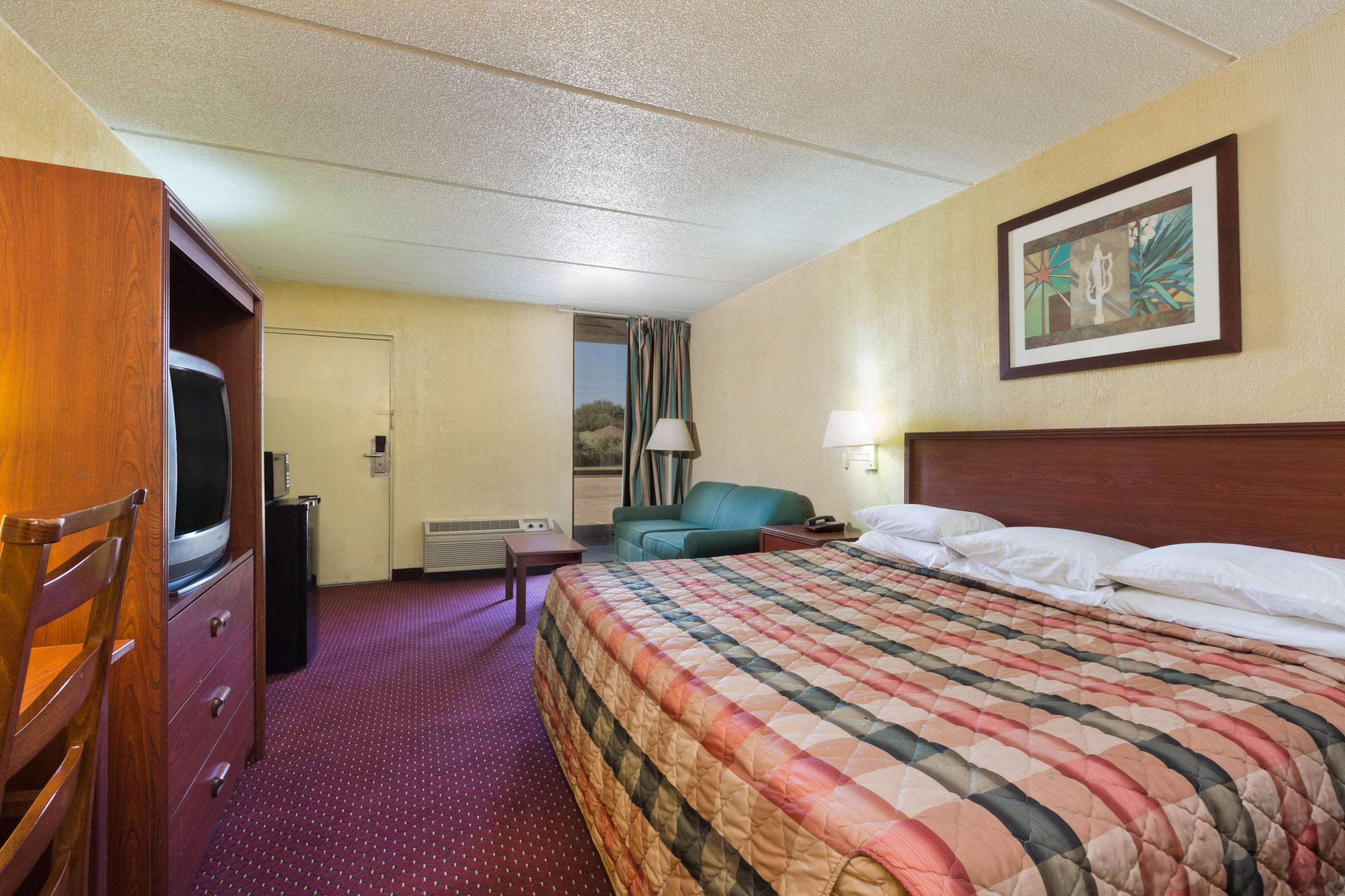 Knights Inn Brenham Eksteriør billede
